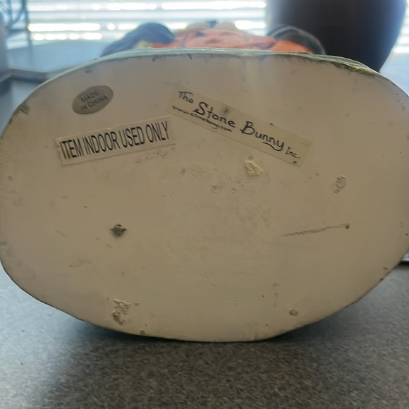 Black Cat in Pumpkin Costume Statue - Picture 7 of 7